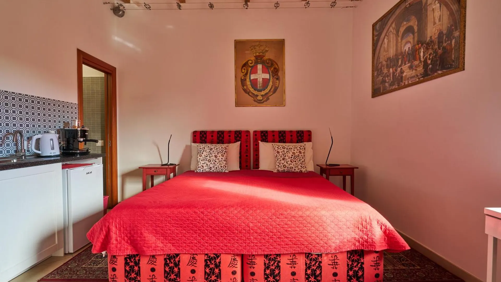 Guest house Kis Inn Affitacamere Guesthouse Rome Italy