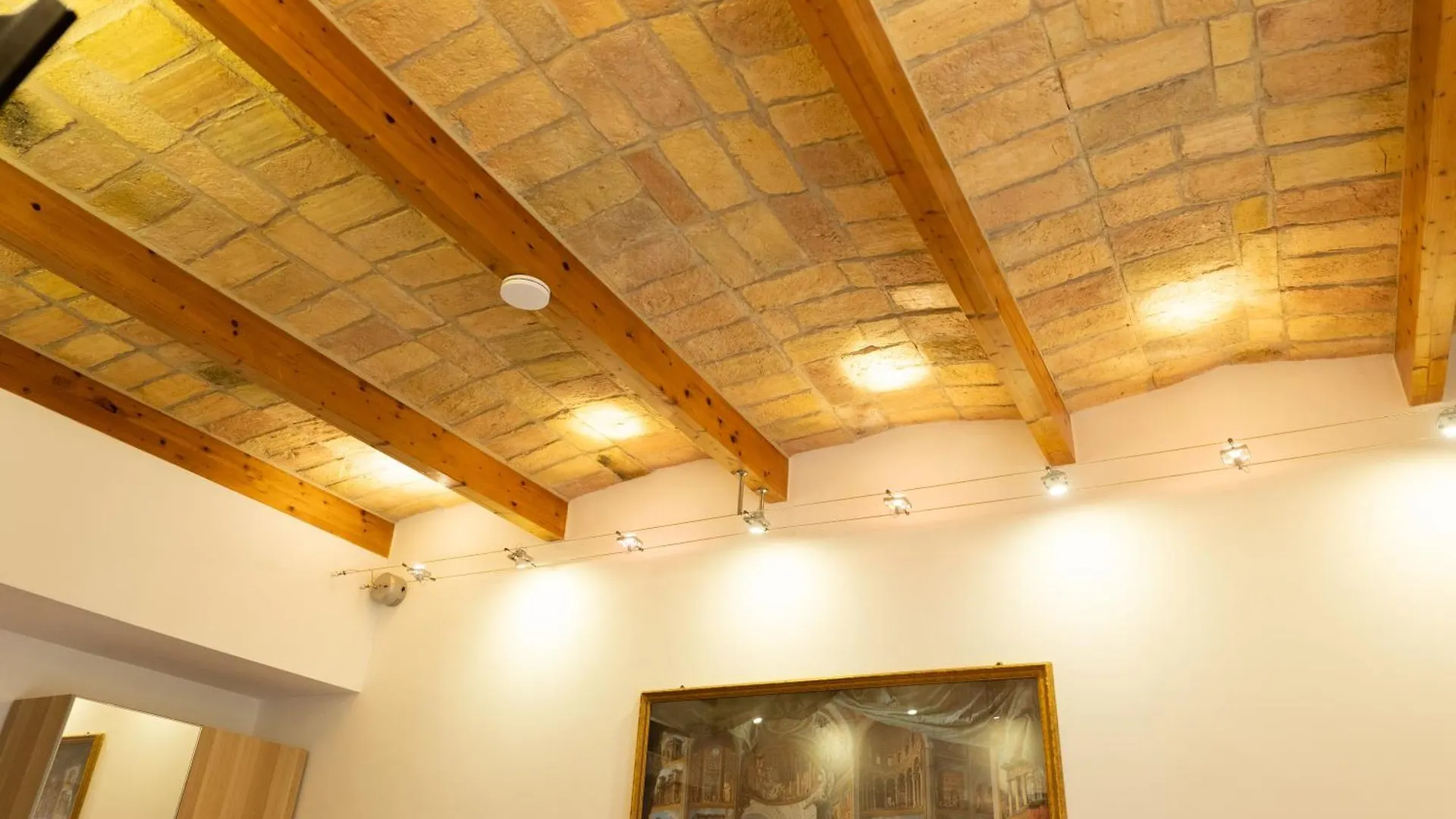 Kis Inn Affitacamere Guesthouse Rome Italy